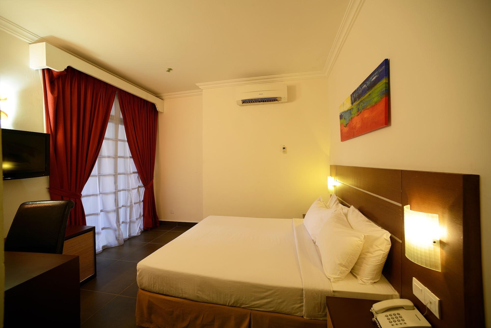 Bella Vista Express Hotel Pantai Cenang  Kültér fotó