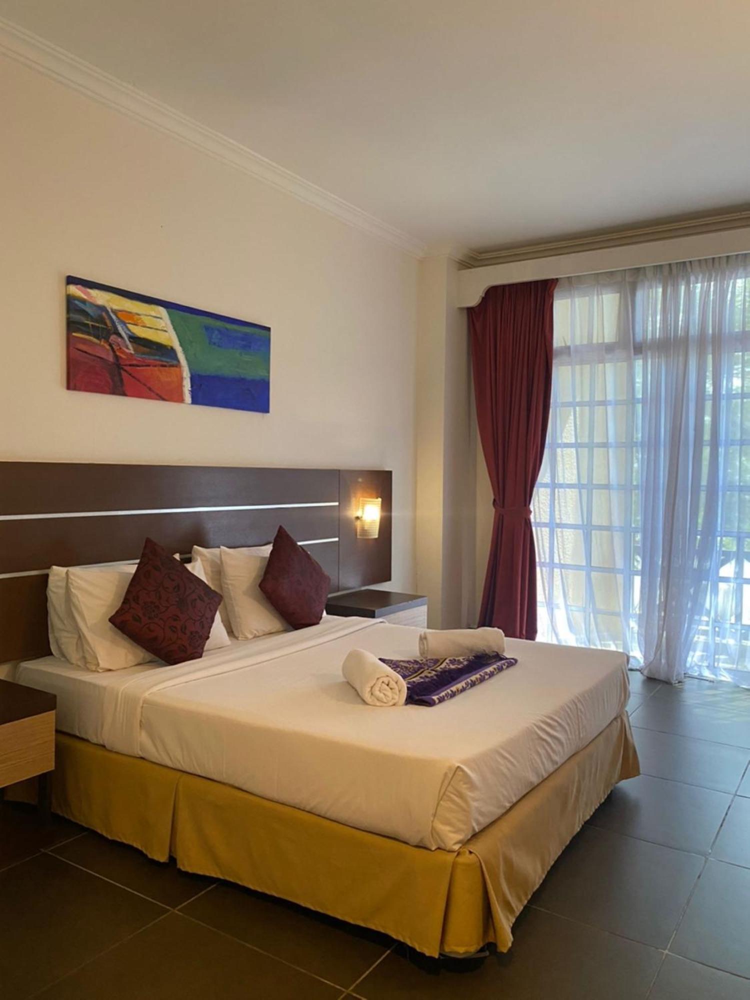 Bella Vista Express Hotel Pantai Cenang  Kültér fotó