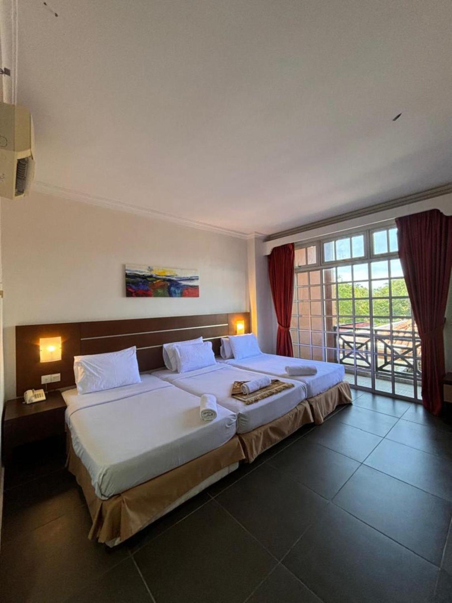 Bella Vista Express Hotel Pantai Cenang  Kültér fotó