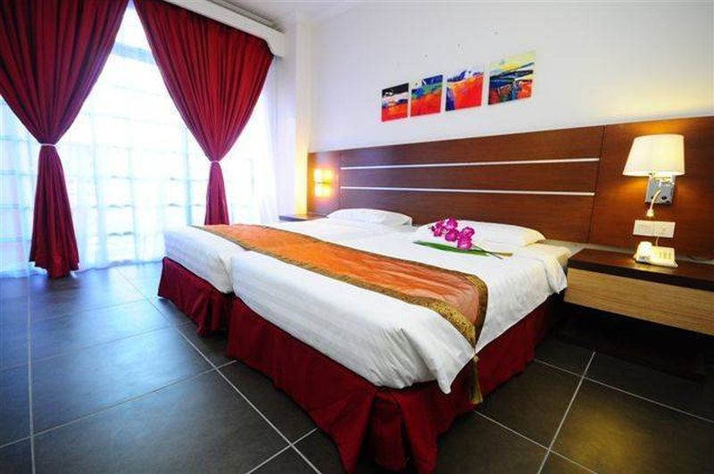 Bella Vista Express Hotel Pantai Cenang  Kültér fotó