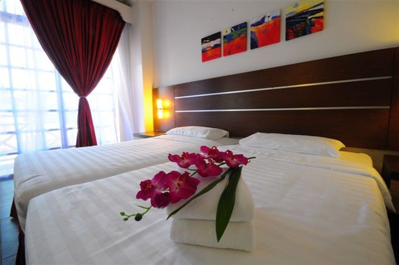 Bella Vista Express Hotel Pantai Cenang  Kültér fotó