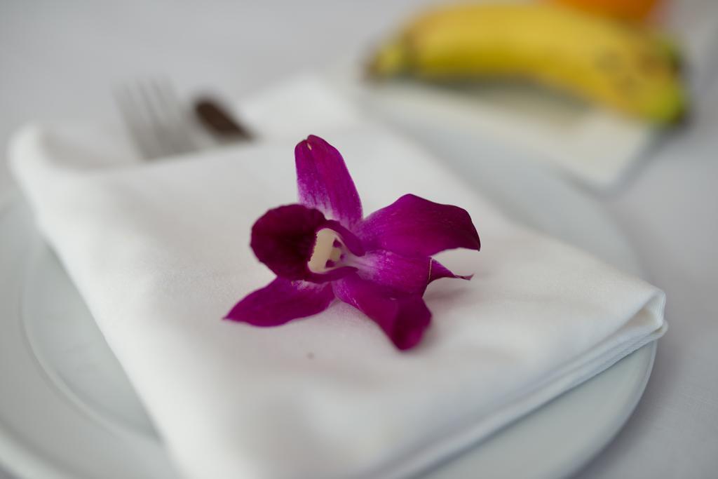 Bella Vista Express Hotel Pantai Cenang  Kültér fotó
