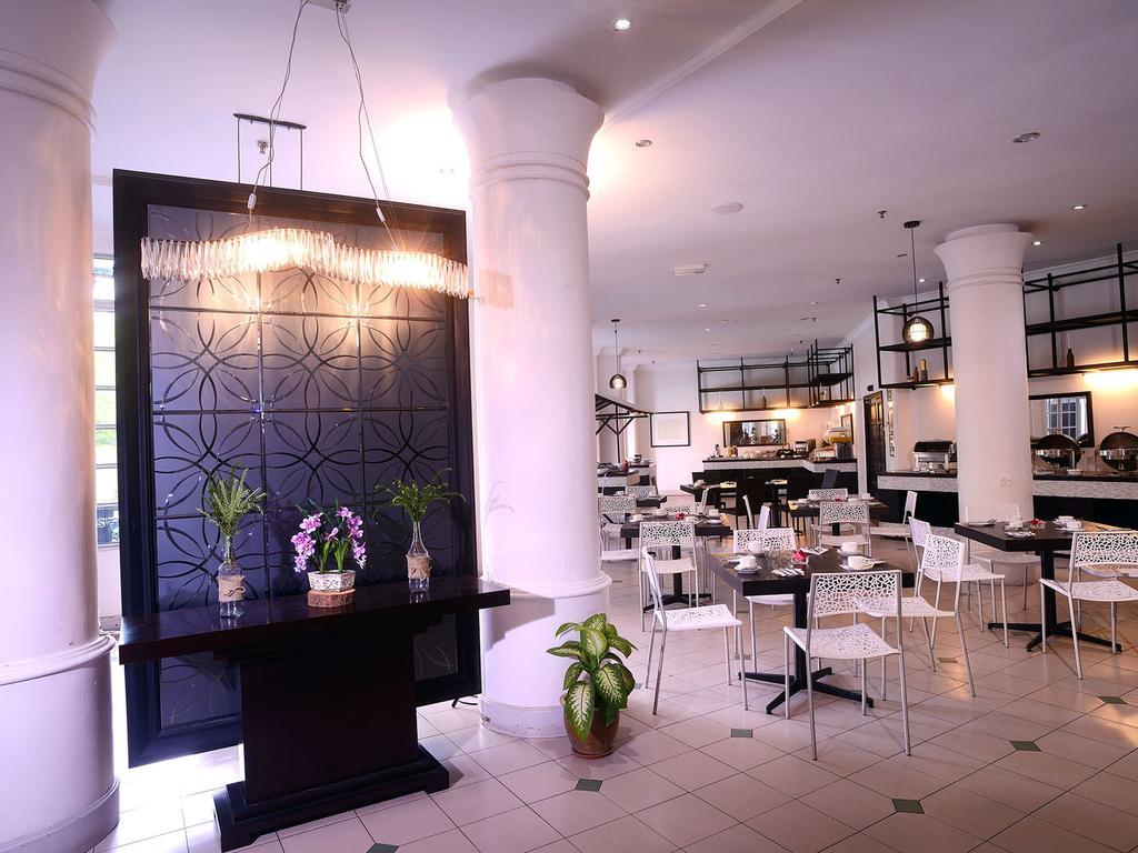 Bella Vista Express Hotel Pantai Cenang  Kültér fotó